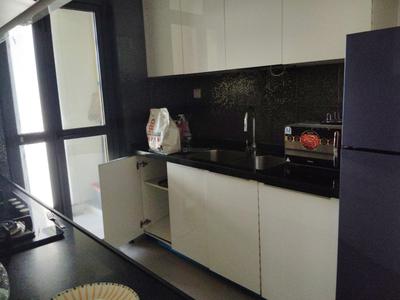 Kitchen Image of 1000 Sq.ft 2 BHK Apartment / Flat for sale in Lodha Park, Lower Parel Mumbai for Rs. 49000000