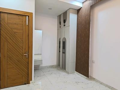 Bedroom Image of 1650 Sq.ft 3 BHK Apartment / Flat for sale in Lal Kuan Ghaziabad for Rs. 6565000