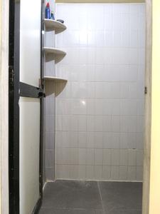 Bedroom Two Image of 850 Sq.ft 2 BHK Apartment / Flat for rent in Mulund West Mumbai for Rs. 40000