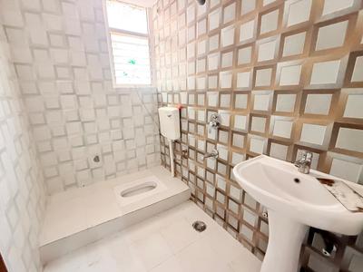Bathroom Image of 1465 Sq.ft 3 BHK Apartment / Flat for rent in Rohit Grand, Guramba Lucknow for Rs. 20400