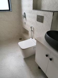 Common Bathroom Image of 2426 Sq.ft 3 BHK Apartment / Flat for sale in M3M Merlin, Sector 67 Gurgaon for Rs. 47500090