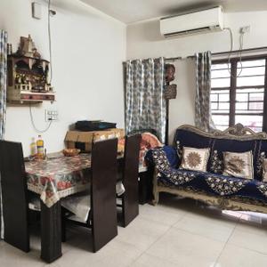 Hall Image of 450 Sq.ft 1 BHK Apartment / Flat for rent in Bharat Apartments, Sector 16B Dwarka New Delhi for Rs. 18000