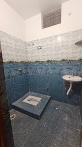 Bathroom Image of 800 Sq.ft 2 BHK Independent House for rent in Ramkrishan Nagar Patna for Rs. 11500