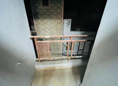 Balcony Image of 650 Sq.ft 2 BHK Builder Floor for sale in Govindpuri New Delhi for Rs. 4000000