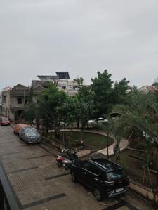 Balcony Image of 2800 Sq.ft 4 BHK Duplex for rent in Western Court, Kolar Road Bhopal for Rs. 28000