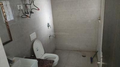 Bathroom Image of 685 Sq.ft 1 BHK Apartment / Flat for sale in Sunworld Arista, Sector 168 Noida for Rs. 8200000