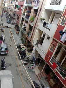 Balcony Image of 850 Sq.ft 2.5 BHK Apartment / Flat for sale in Sri Niwaspuri New Delhi for Rs. 11000000
