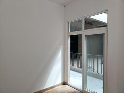 Bedroom Image of 632 Sq.ft 1 BHK Builder Floor for sale in Uniwest Arcade Homes, Sector 102 Noida for Rs. 4000000
