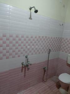 Bathroom Image of 947 Sq.ft 2 BHK Apartment / Flat for rent in Sithalapakkam Chennai for Rs. 24000
