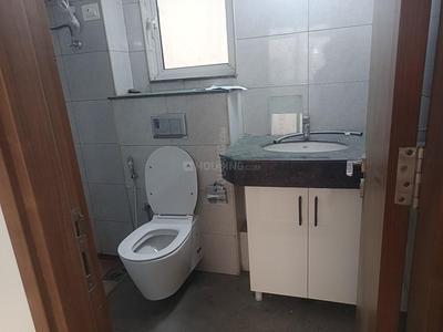 Bathroom Image of 2088 Sq.ft 3 BHK Apartment / Flat for rent in Godrej Woods, Sector 43 Noida for Rs. 81000