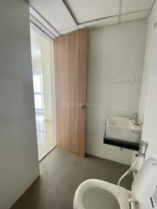Bathroom Image of 900 Sq.ft 2 BHK Apartment / Flat for sale in Godrej Emerald, Thane West Thane for Rs. 11000000