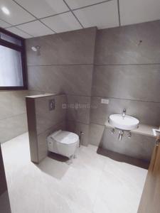 Bathroom Image of 4725 Sq.ft 4 BHK Apartment / Flat for sale in Rajhans Kronis, Vesu Surat for Rs. 34733000
