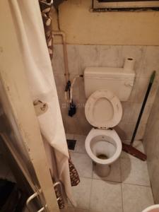 Bathroom Image of 450 Sq.ft 1 BHK Apartment / Flat for sale in Sion Mumbai for Rs. 10000000