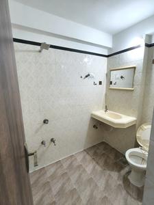 Bathroom Image of 1500 Sq.ft 3 BHK Apartment / Flat for sale in Thaltej Ahmedabad for Rs. 9500000