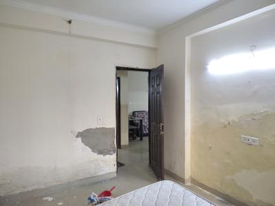 Bedroom Image of 1240 Sq.ft 2 BHK Apartment / Flat for sale in Paramount Floraville, Sector 137 Noida for Rs. 14300000