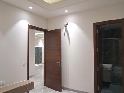 Bedroom Image of 1800 Sq.ft 3 BHK Builder Floor for rent in Paschim Vihar New Delhi for Rs. 60000