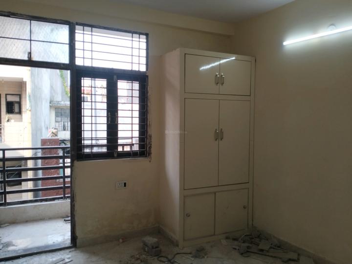 Samaspur Village, Patparganj Bedroom 1