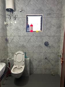 Bathroom Image of 860 Sq.ft 2 BHK Apartment / Flat for sale in Karelibagh Vadodara for Rs. 6000000