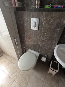 Bathroom Image of 450 Sq.ft 1 BHK Apartment / Flat for rent in Emami Tejomaya, Navalur Chennai for Rs. 150000