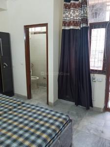 Bedroom Image of 1000 Sq.ft 2 BHK Independent House for rent in Lajpat Nagar New Delhi for Rs. 50000