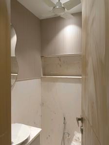 Common Bathroom Image of 2250 Sq.ft 3 BHK Builder Floor for sale in DLF Phase 2 Gurgaon for Rs. 48500000