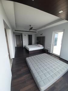 Bedroom Image of 3200 Sq.ft 4 BHK Apartment / Flat for sale in Omaxe The Forest Spa, Sector 93B Noida for Rs. 85000000