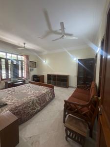 Bedroom Image of 2550 Sq.ft 3.5 BHK Builder Floor for rent in Sector 17 Gurgaon for Rs. 75000