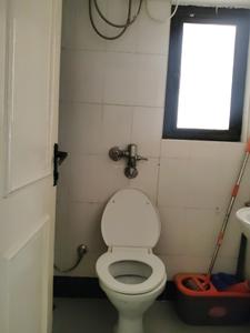Common Bathroom Image of 950 Sq.ft 2 BHK Apartment / Flat for sale in Parshwanath Galaxy, Kasarvadavali Thane for Rs. 8100000