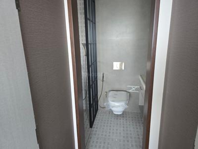 Bathroom Image of 1600 Sq.ft 3 BHK Apartment / Flat for rent in Bandra West Mumbai for Rs. 450000