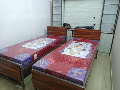 Bedroom Image of Sri Venkateshwara Ladies PG in Ambattur Industrial Estate, Chennai