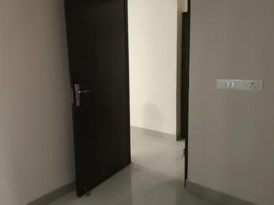 Bedroom Image of 920 Sq.ft 2.5 BHK Apartment / Flat for rent in Amrapali Dream Valley 2, Noida Extension Greater Noida for Rs. 18950