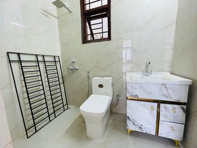 Bathroom Image of 1500 Sq.ft 3 BHK Builder Floor for sale in Sector 57 Gurgaon for Rs. 20350000