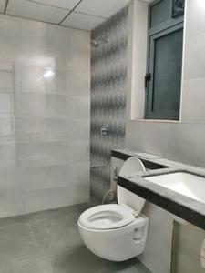 Common Bathroom Image of 950 Sq.ft 3 BHK Apartment / Flat for sale in Splendour, Mulund West Mumbai for Rs. 25000000