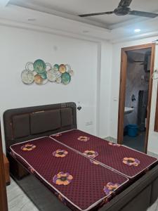 Bedroom Image of 480 Sq.ft 1 BHK Builder Floor for rent in Freedom Fighters Enclave New Delhi for Rs. 24000