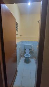 Bathroom Image of 450 Sq.ft 2 BHK Builder Floor for rent in Edayarpalayam Coimbatore for Rs. 8500