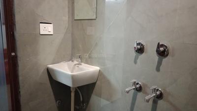 Bathroom Image of 250 Sq.ft 1 RK Builder Floor for rent in Sanjay Gram, Sector 13 Gurgaon for Rs. 14001