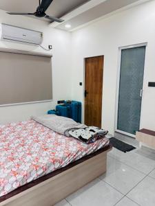 Bedroom Image of 1100 Sq.ft 3 BHK Apartment / Flat for sale in Amardeep Landmark, Sayajipura Vadodara for Rs. 5750000