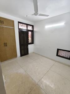 Bedroom Image of 1500 Sq.ft 3 BHK Apartment / Flat for rent in Patparganj New Delhi for Rs. 40000