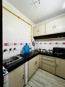 Kitchen Image of 850 Sq.ft 2.5 BHK Apartment / Flat for sale in Sri Niwaspuri New Delhi for Rs. 11000000