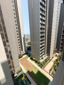 Balcony Image of 1391 Sq.ft 3 BHK Apartment / Flat for rent in Rustomjee Paramount, Santacruz West Mumbai for Rs. 350000