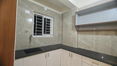 Kitchen Image of 550 Sq.ft 1 BHK Builder Floor for rent in Kudlu Gate Bengaluru for Rs. 26000