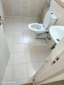 Bathroom Image of 1250 Sq.ft 3 BHK Apartment / Flat for sale in Jaypee Kosmos, Sector 134 Noida for Rs. 11000000