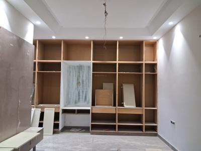 Bedroom Image of 2700 Sq.ft 4 BHK Builder Floor for sale in Paschim Vihar New Delhi for Rs. 60000000
