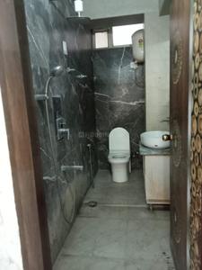 Bathroom Image of 1100 Sq.ft 2 BHK Apartment / Flat for rent in Vasant Kunj New Delhi for Rs. 45000