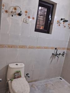 Image of 2000 Sq.ft 2 BHK Builder Floor for rent in Sector 52, Noida for Rs. 40000