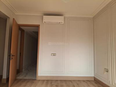 Bedroom Image of 4500 Sq.ft 5 BHK Builder Floor for sale in DLF The Grove, DLF Phase 5 Gurgaon for Rs. 135000000