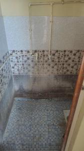 Bathroom Image of 1500 Sq.ft 1 BHK Independent House for rent in Malkajgiri Secunderabad for Rs. 12000