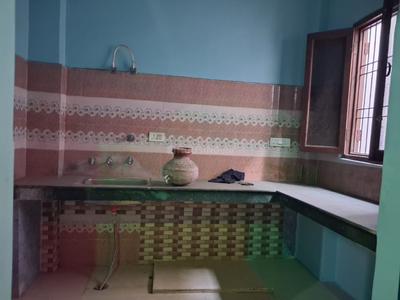 Kitchen Image of 500 Sq.ft 2 BHK Duplex for rent in Haibat Mau Mawaiya Lucknow for Rs. 10000