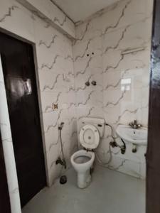 Image of 1800 Sq.ft 3 BHK Apartment / Flat for rent in Sector 12 Dwarka, New Delhi for Rs. 40000