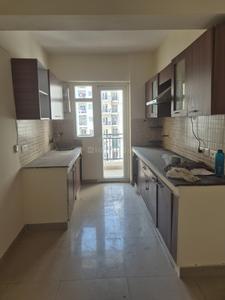 Kitchen Image of 1200 Sq.ft 3 BHK Apartment / Flat for rent in Sethi Max Royal, Sector 76 Noida for Rs. 30000